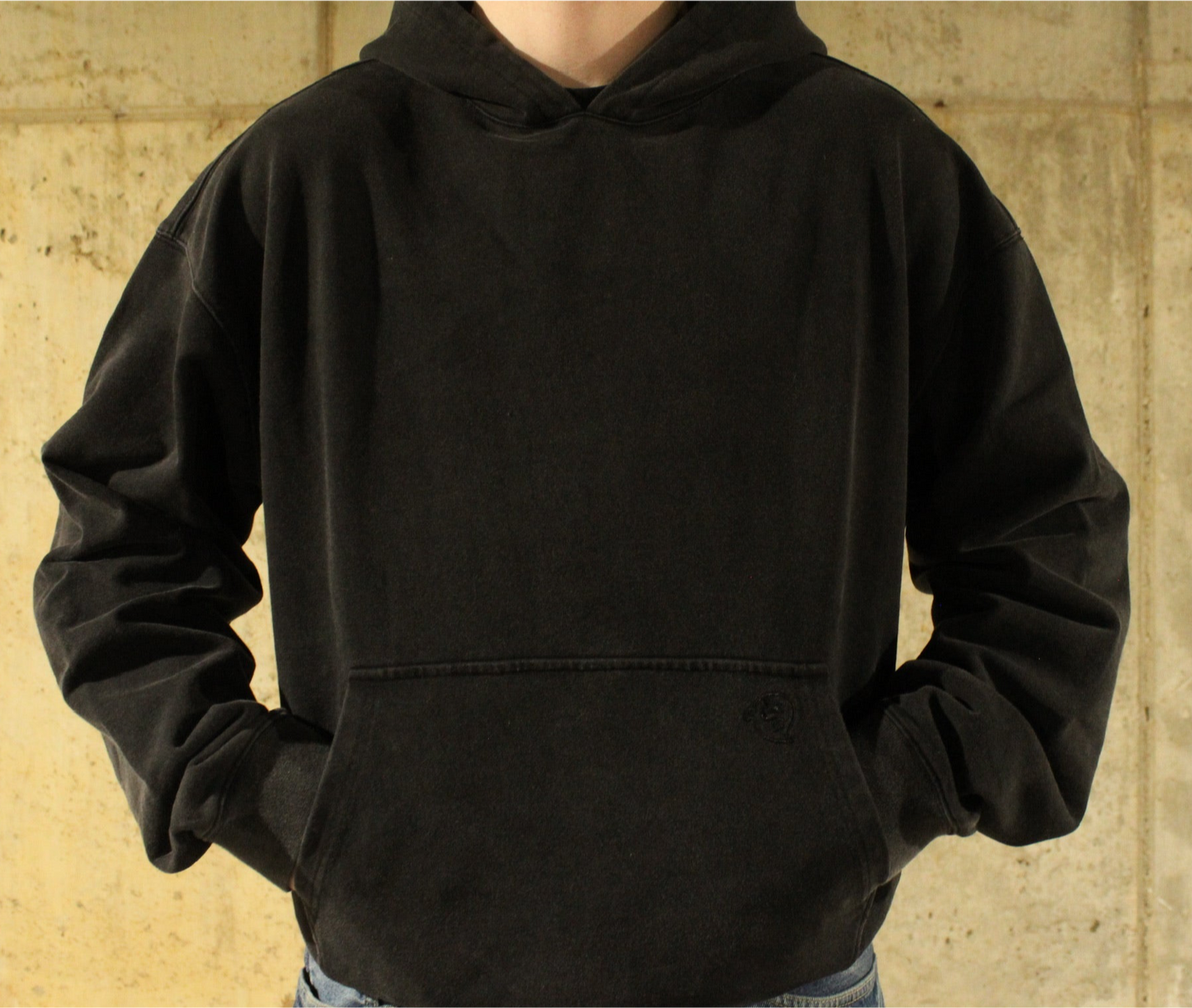 basics hoodie - black